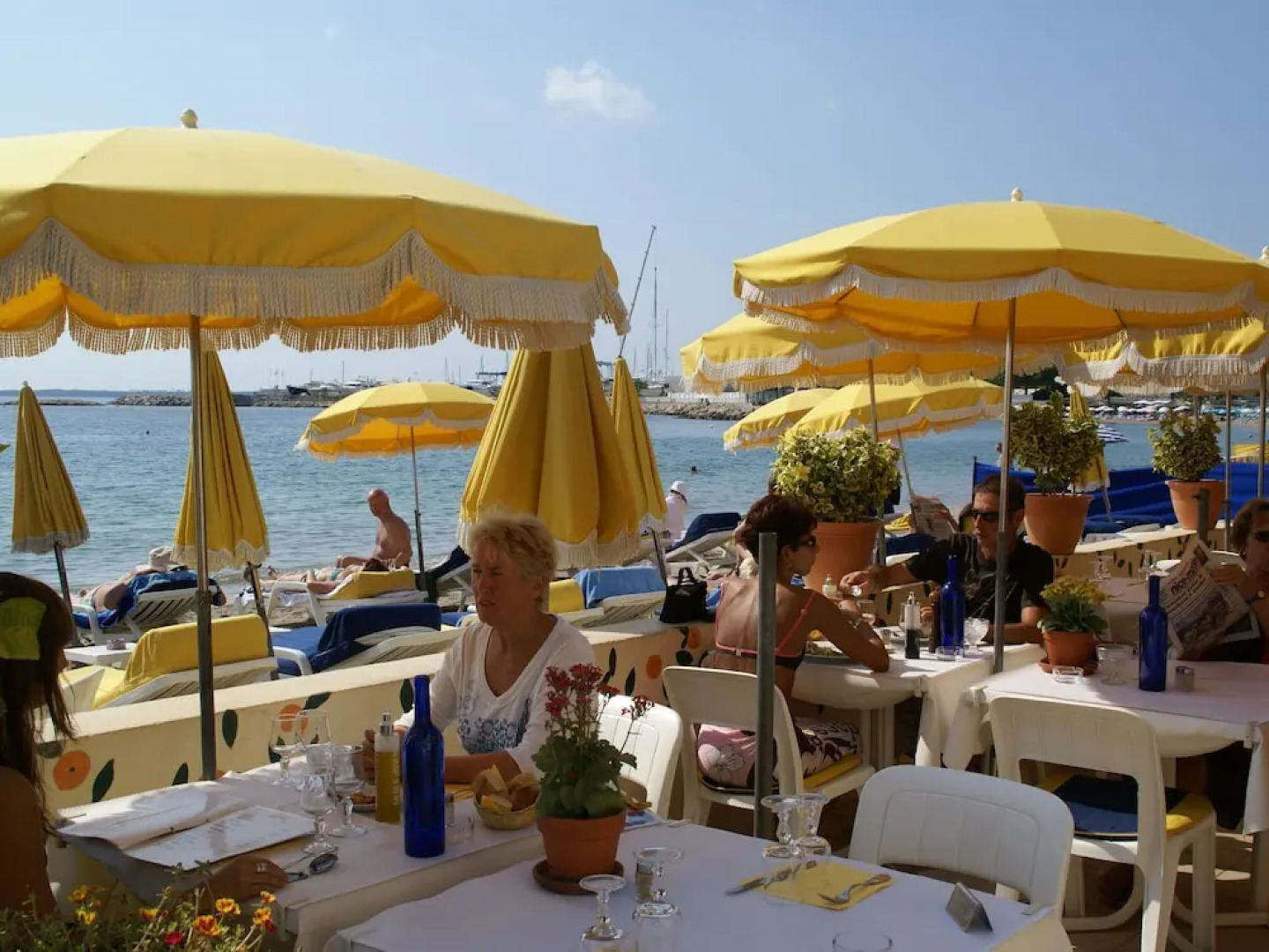 Studio 300 Meters Away From the Lively Beach of Golfe-juan