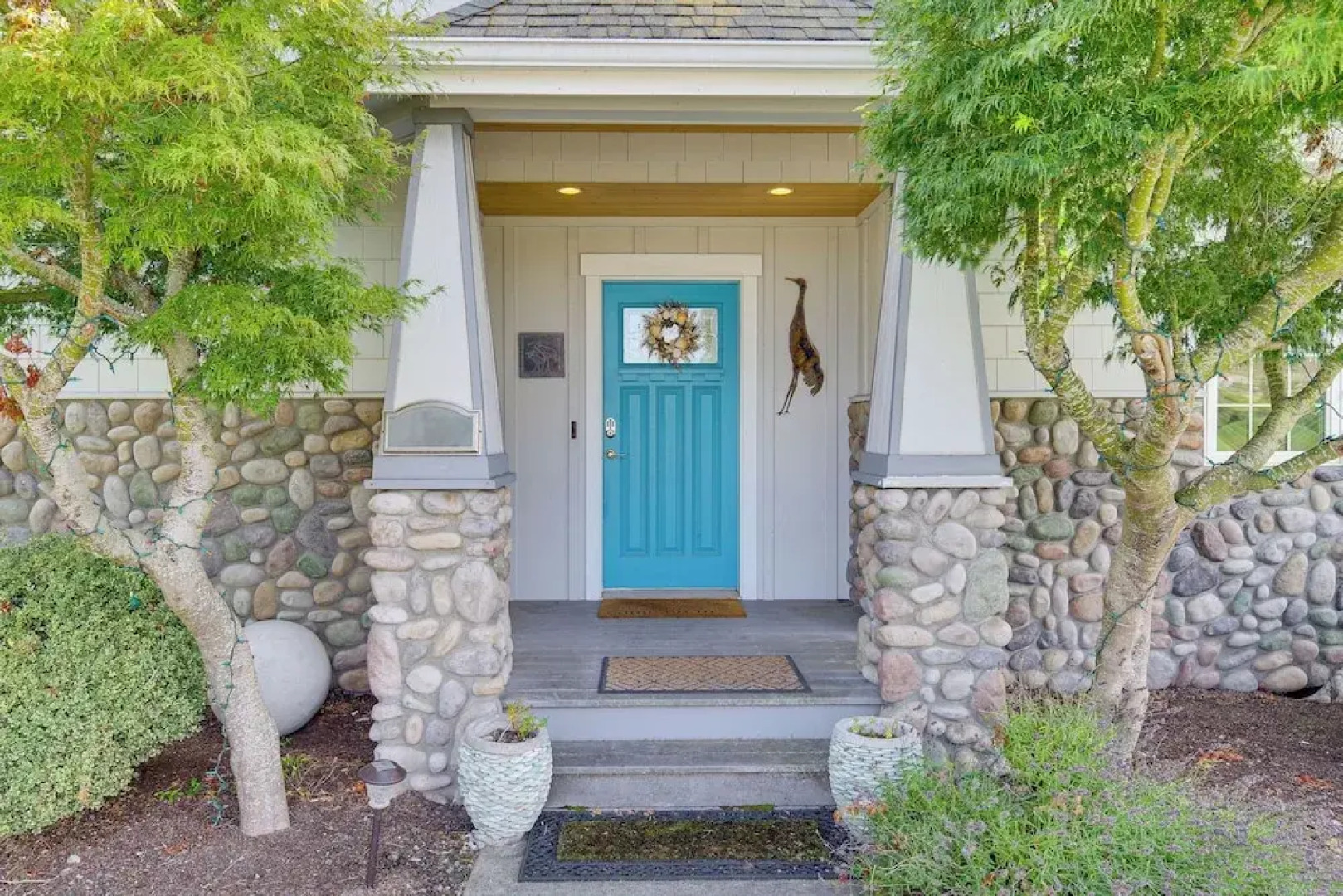 Steps to Beach: Home w/ Hot Tub in Oak Harbor!