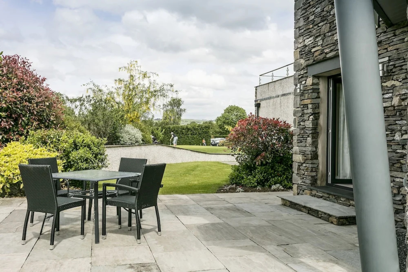 Golf Apartment @ Carus Green