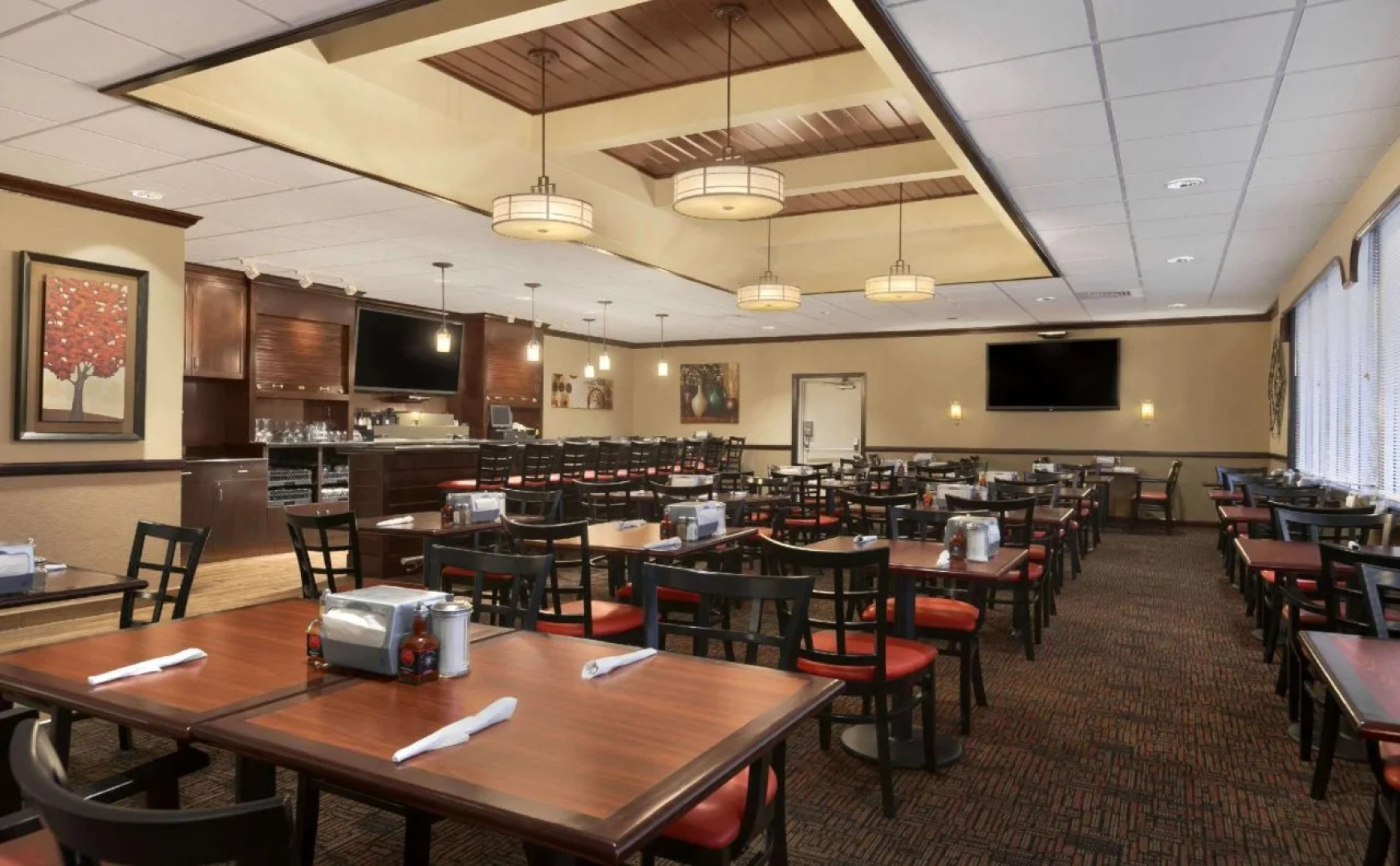 Ramada Burlington Hotel and Conference Center