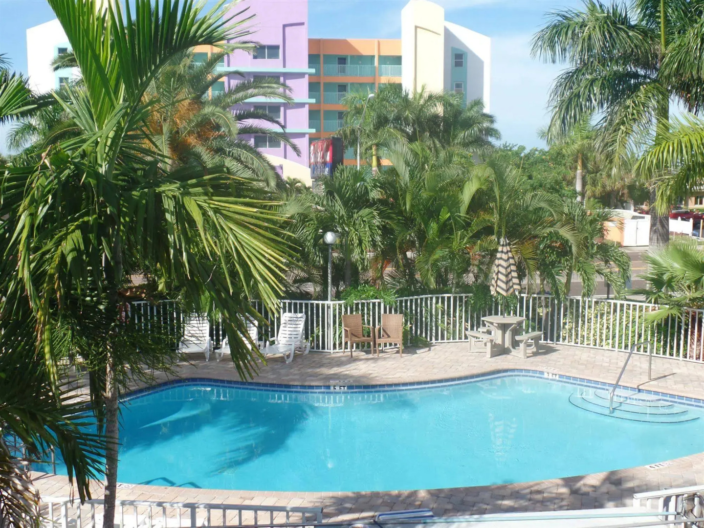 The Bayside Inn & Marina