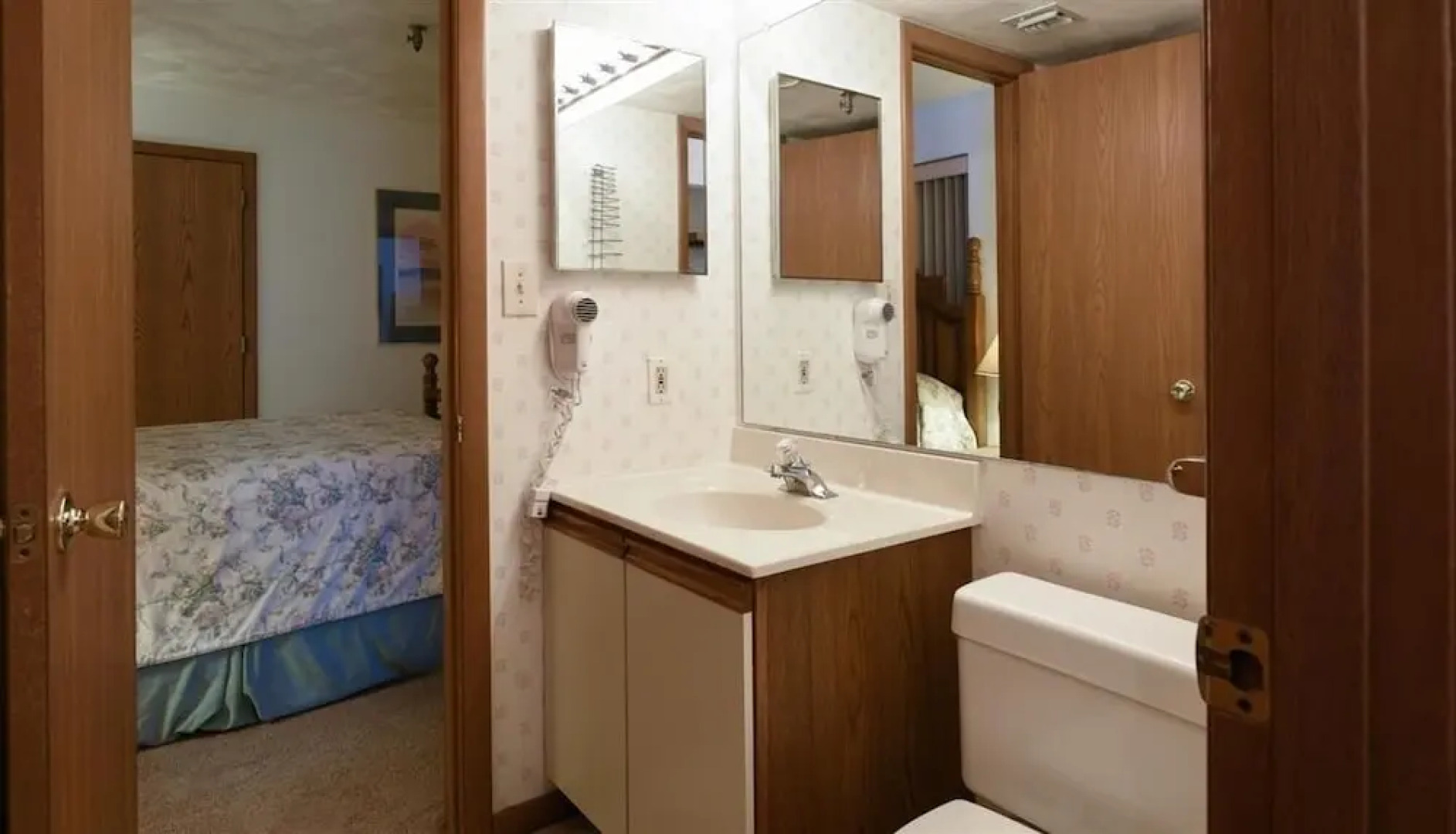 Seven Springs Stoneridge 3 Bedroom Pet Friendly Condo, Ski-In/Out by RedAwning