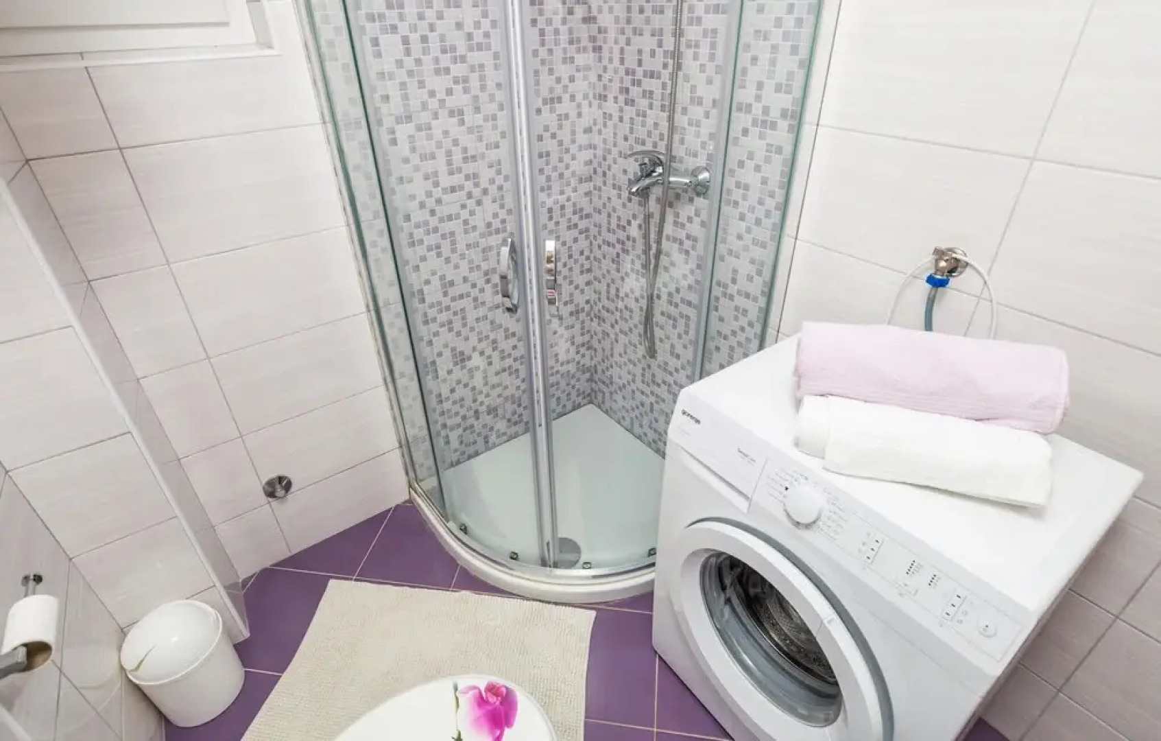 Nice Home in Zubovici With Wifi and 2 Bedrooms