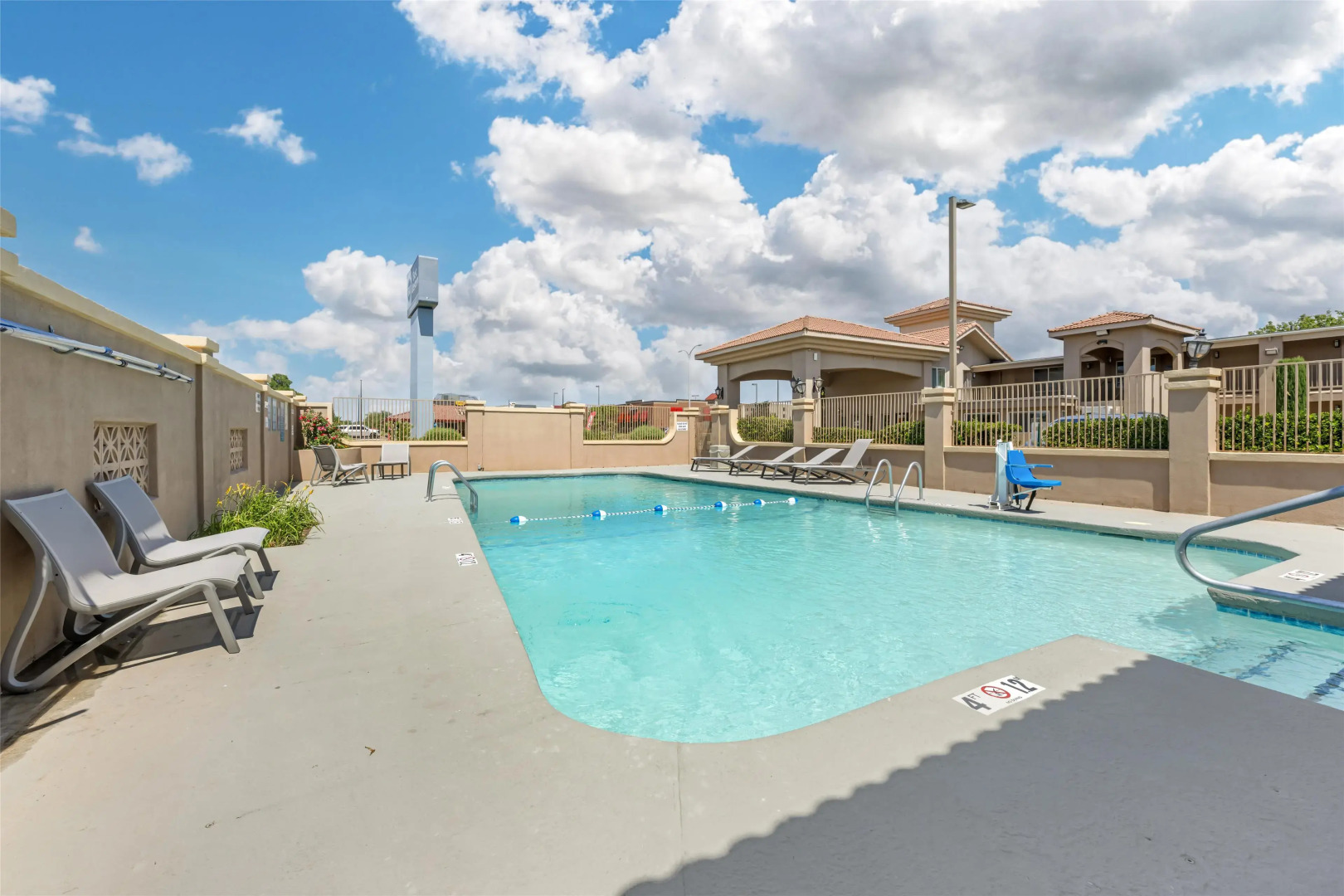 Best Western El Rancho Palacio