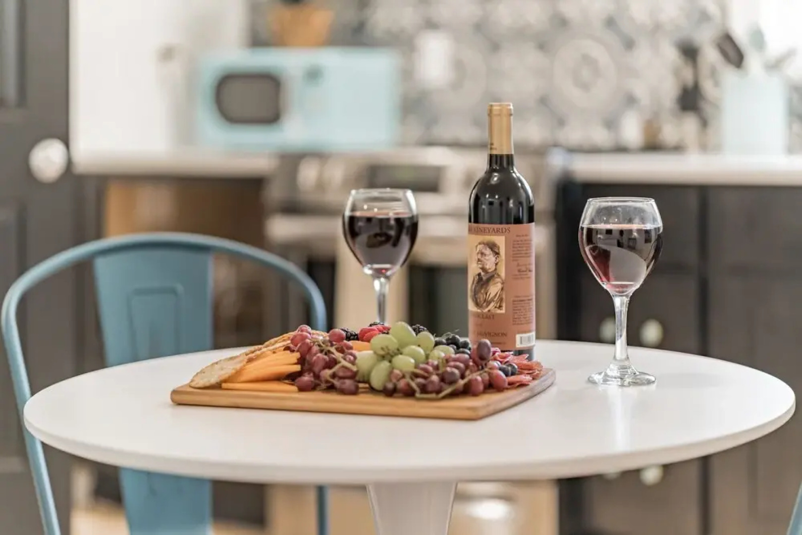 Luxury Home With Firepit Just 1mi to Arrowhead Vineyard