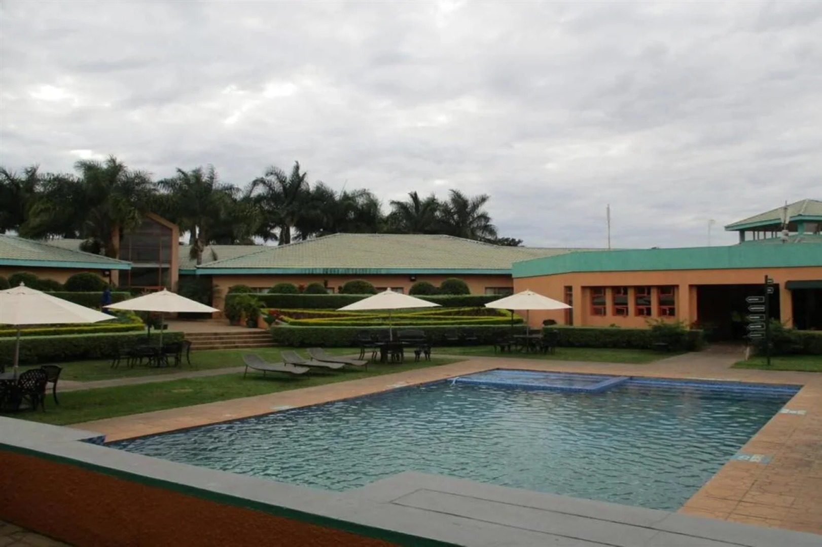 Crossroads Hotel Lilongwe