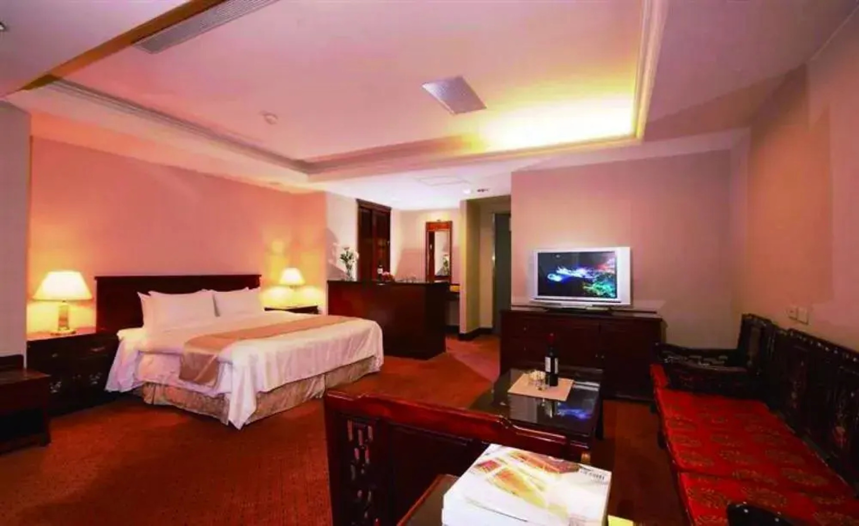 Lohas Paradise Village