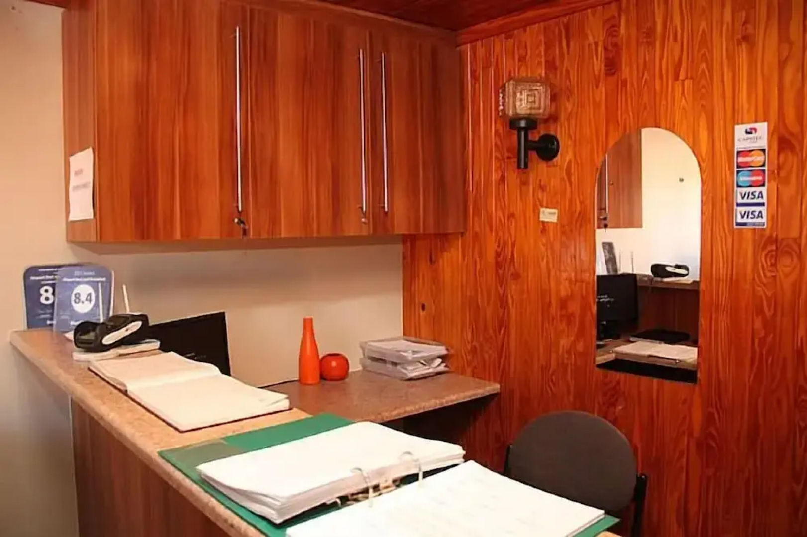 Airport Bed and Breakfast