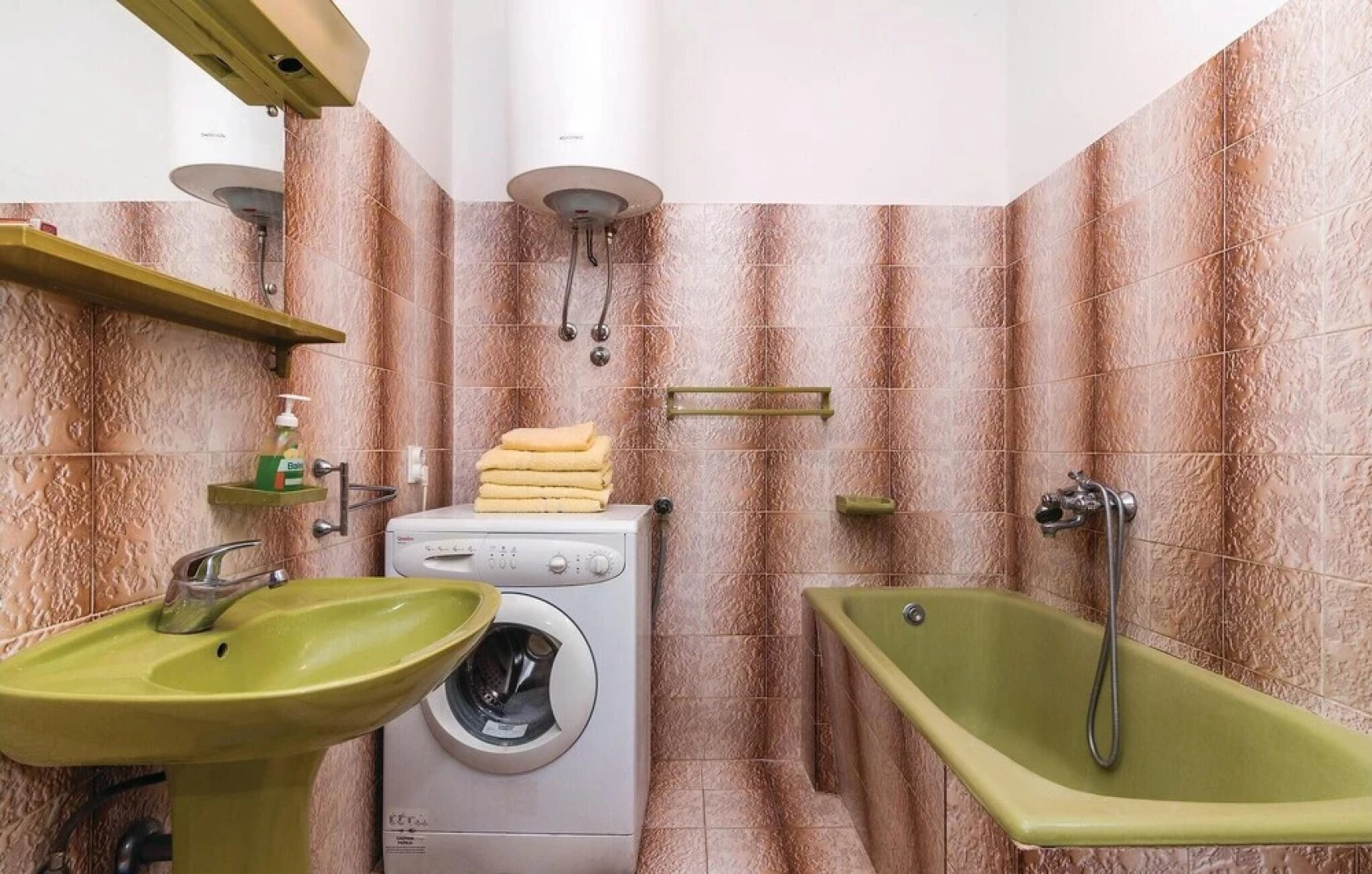 Amazing Apartment in Turanj With 2 Bedrooms and Wifi