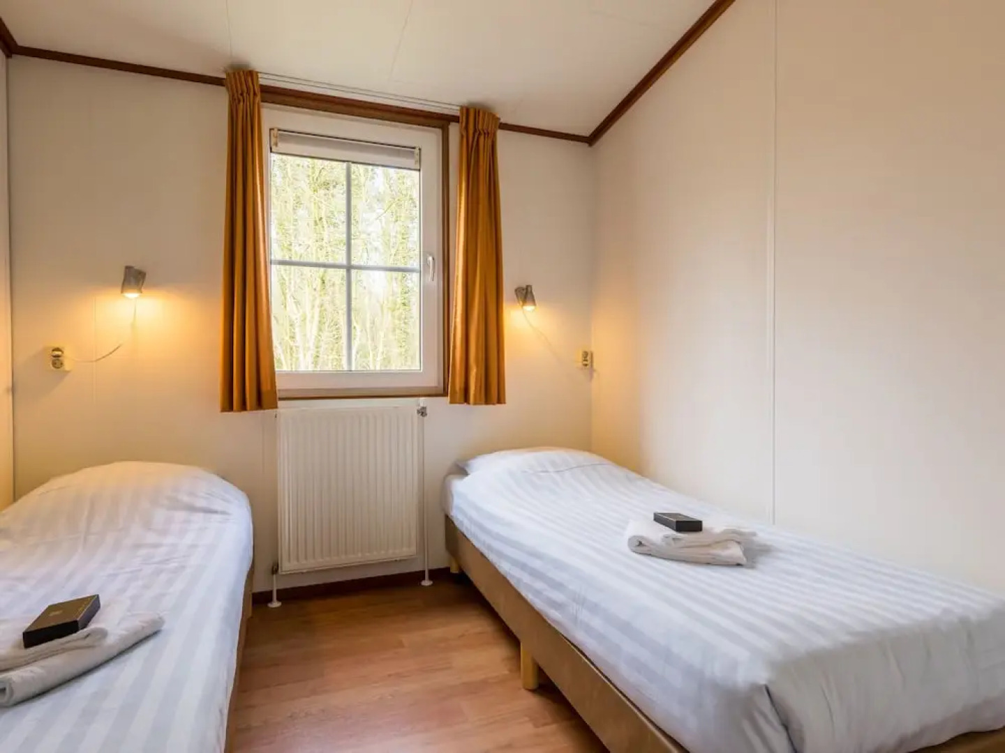 Alluring Chalet With Combi-microwave, Next to a Nature Reserve