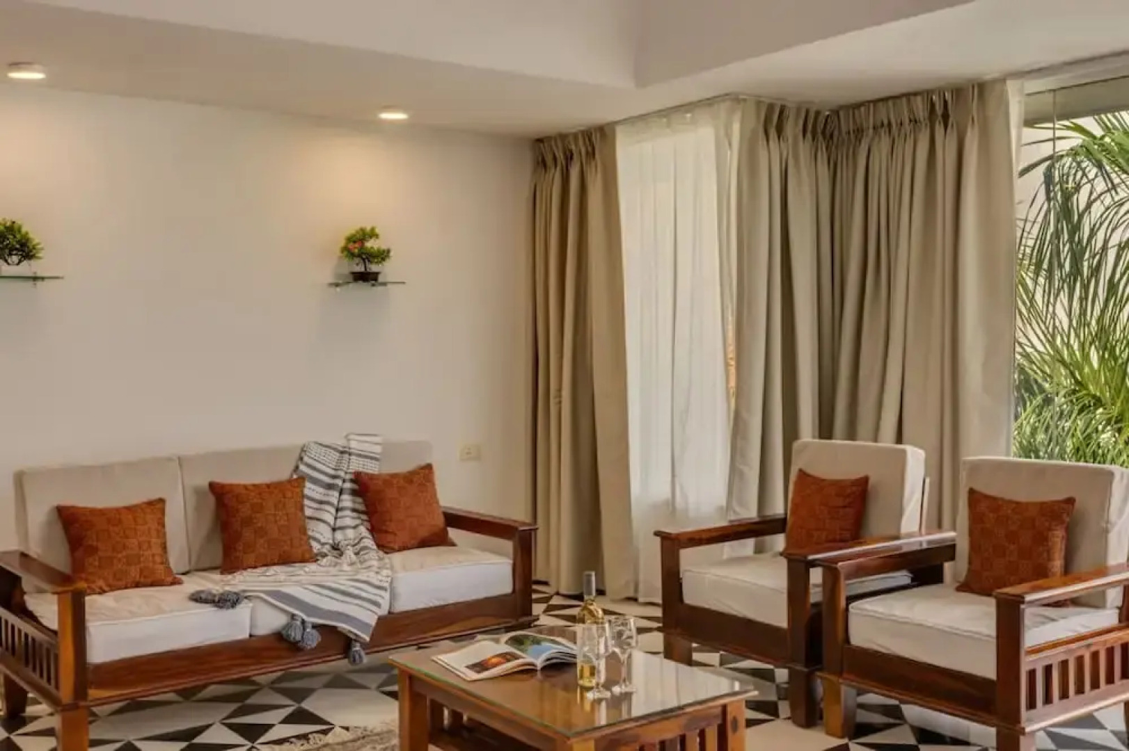 El Arbol by Hireavilla - 2BR w Rooftop Pool Nerul