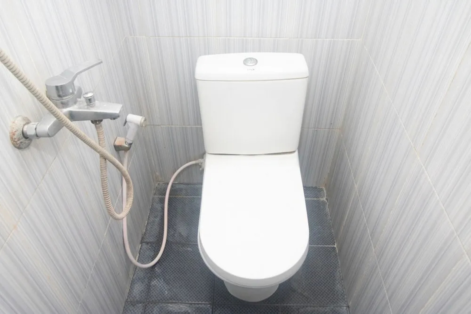 RedDoorz Syariah near Stasiun Madiun