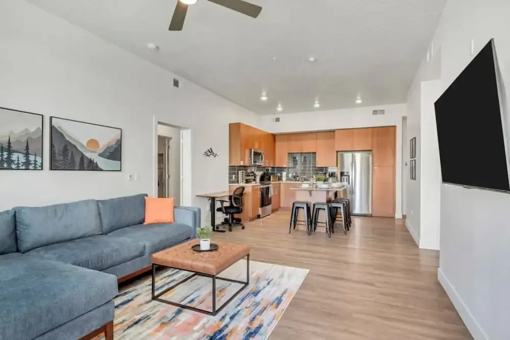 Family Friendly - 4th Story w Elevator - King Beds