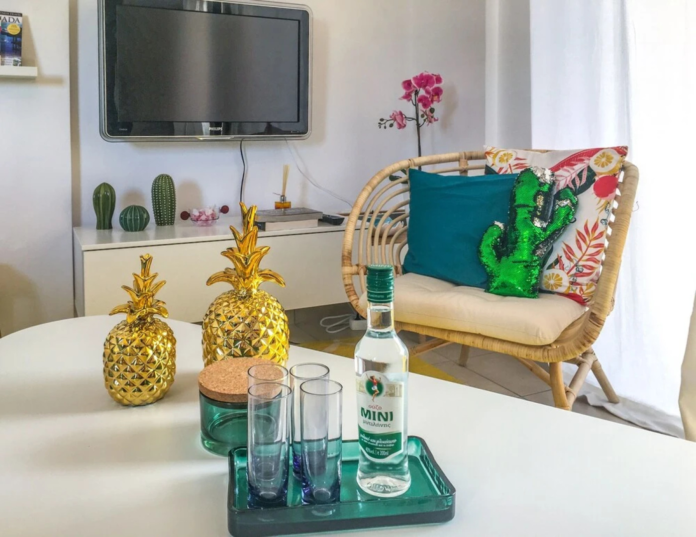 "exotic Studio at Oliva Holiday Homes"