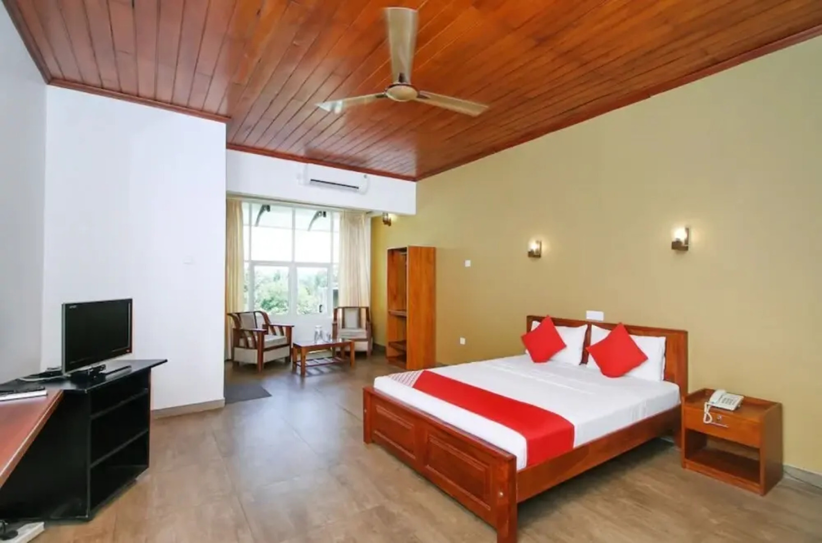 OYO 471 Randiya Hotel