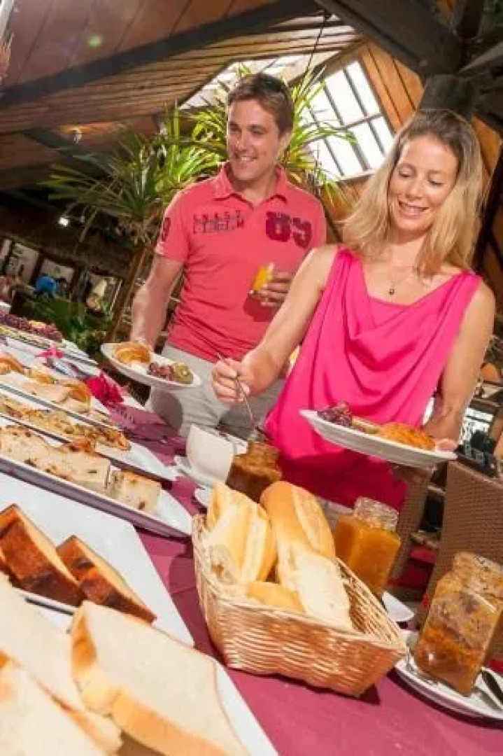 Hotel Nengone Village