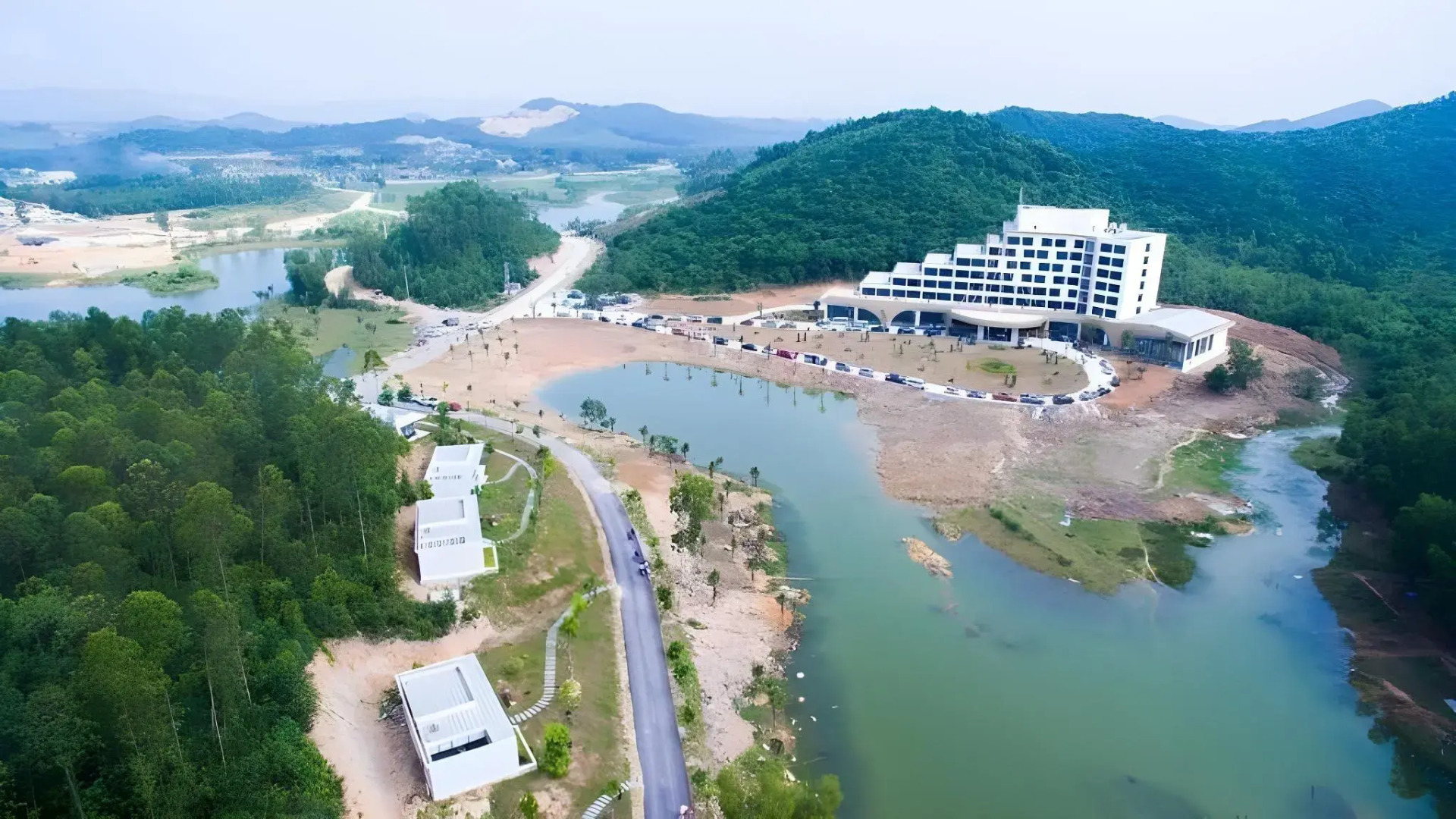 Muong Thanh Luxury Dien Lam Hotel