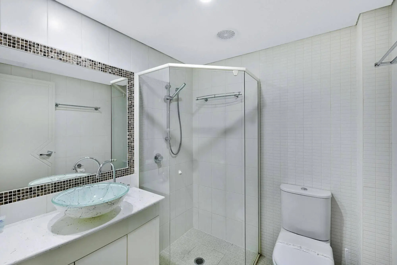 Sandy Cove Apartments