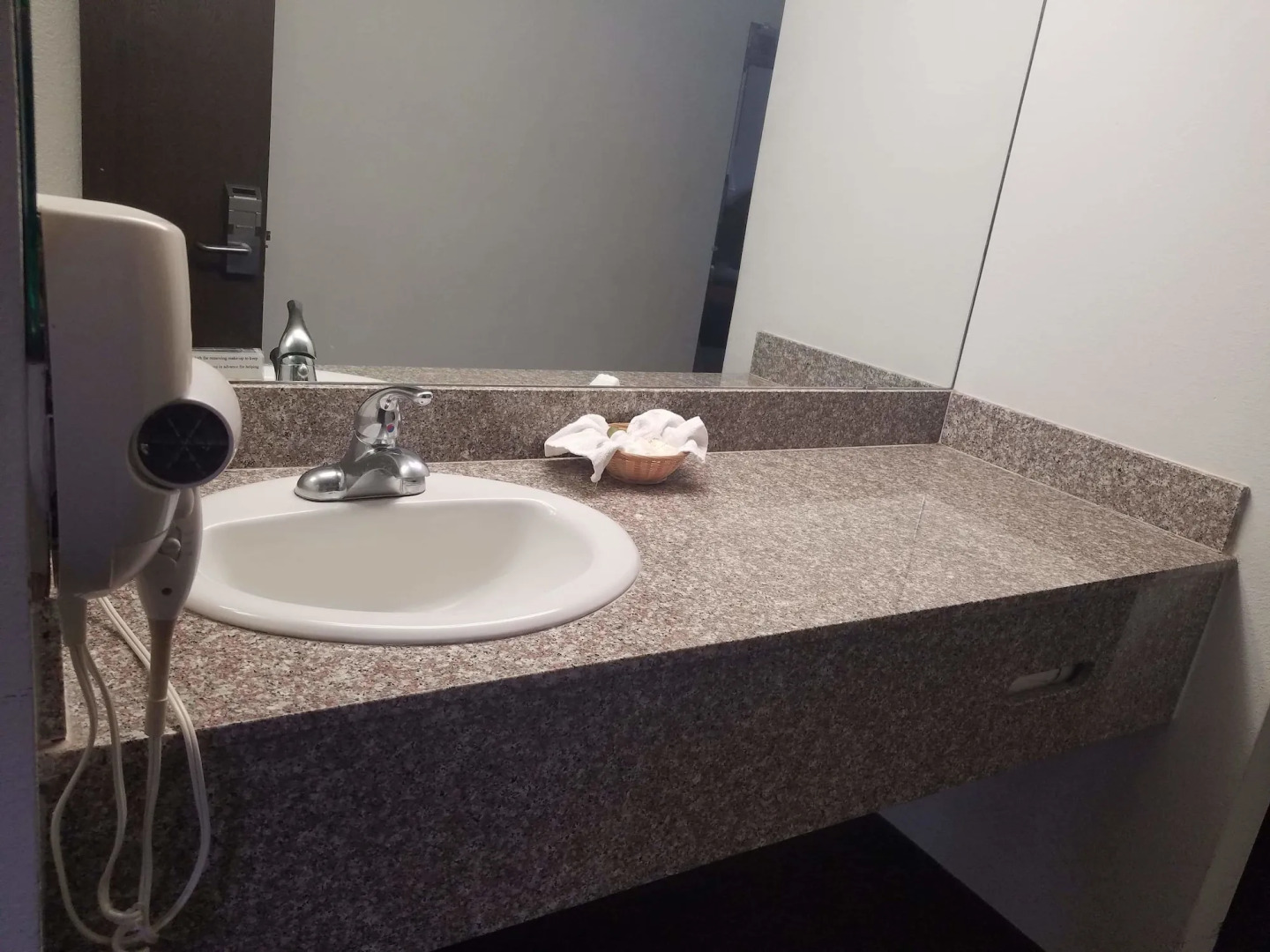 Dodge House Hotel & Convention Center