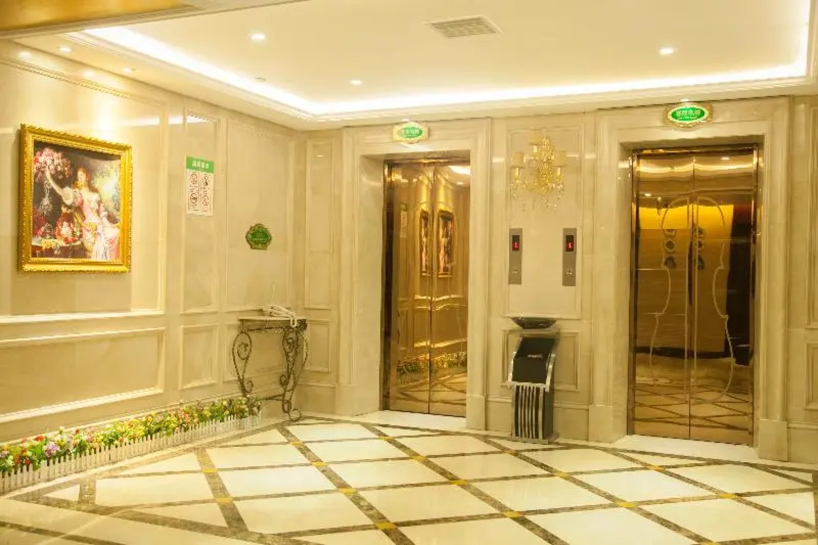 Vienna Hotel (Dongguan Houjie Dadao Branch)