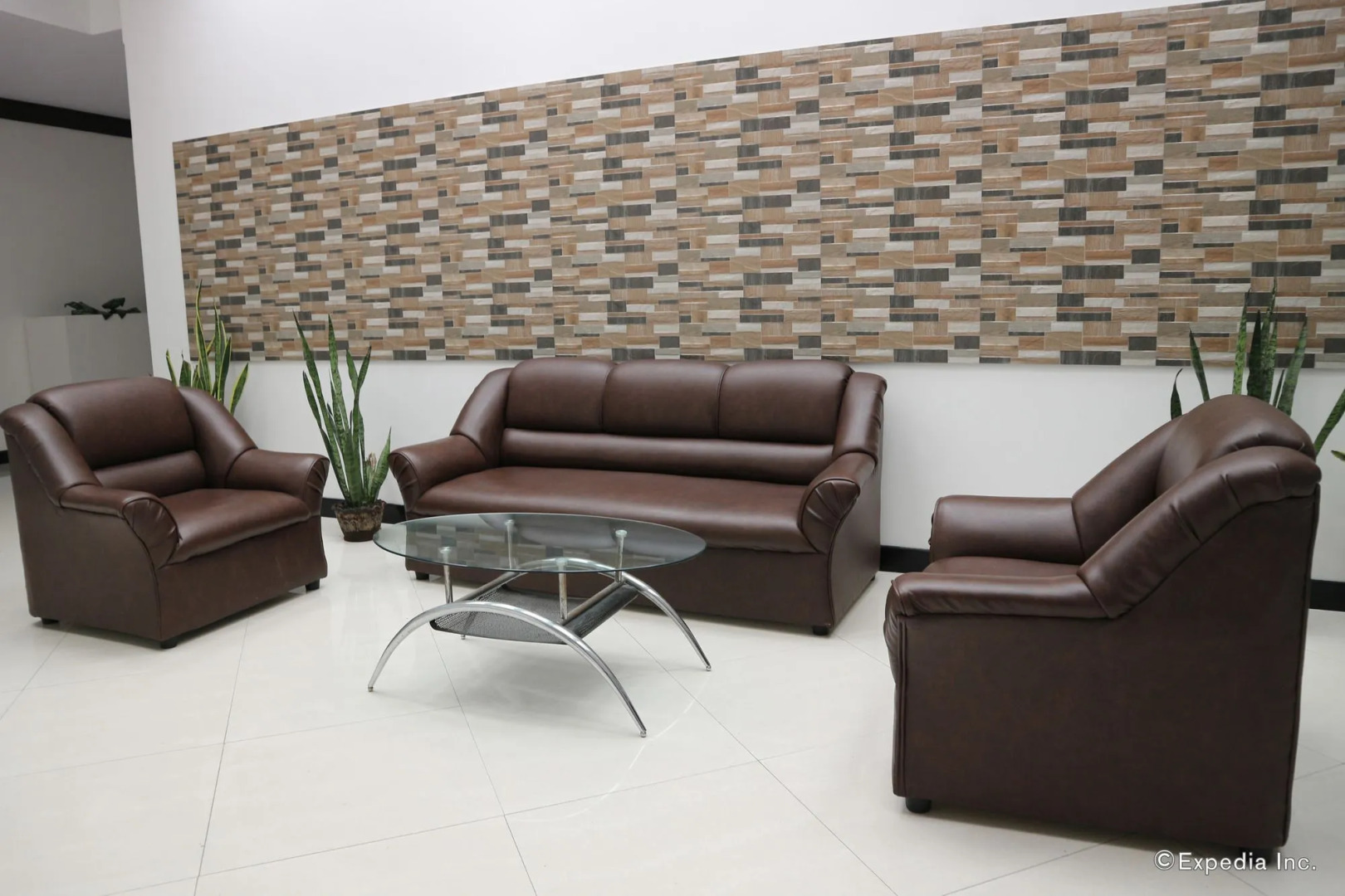 Check Inn Pension Arcade