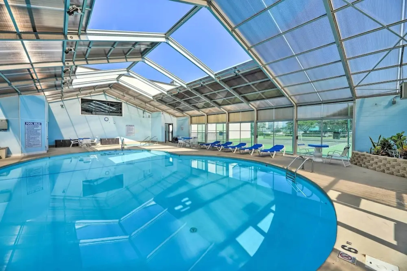 Summer Winds Resort Condo w/ Ocean Views!