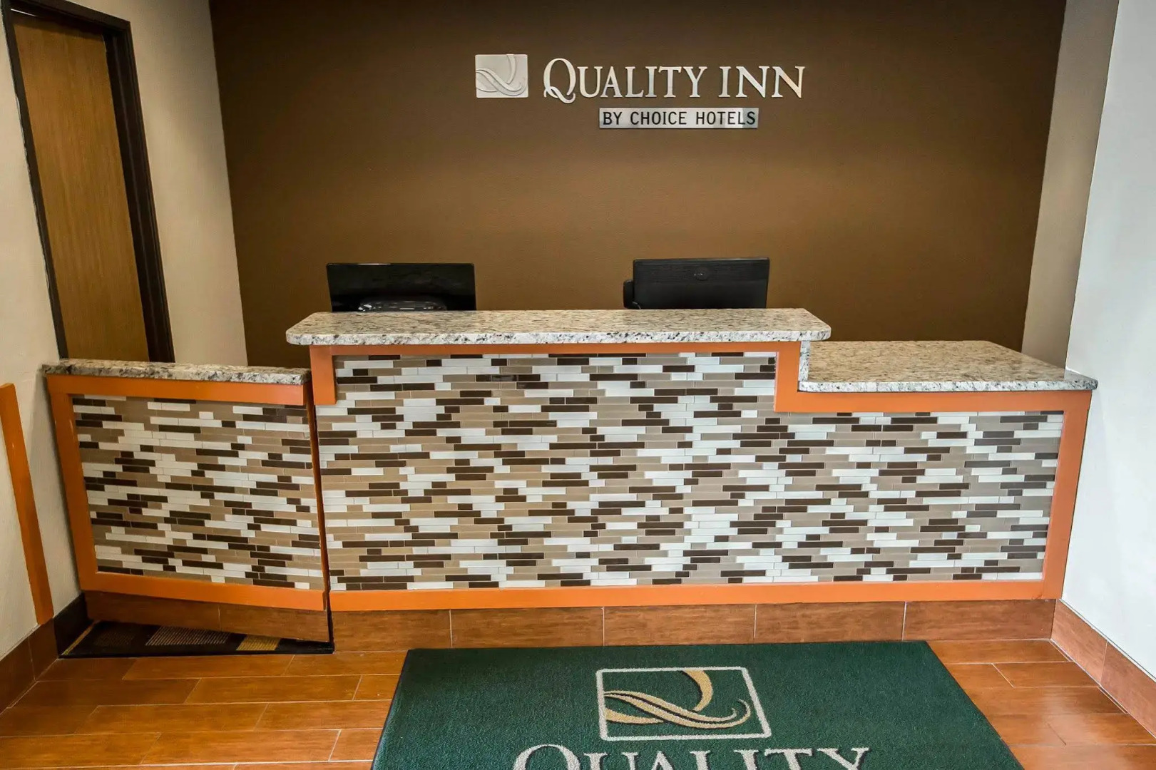 Quality Inn Chesterton near Indiana Dunes National Park I-94