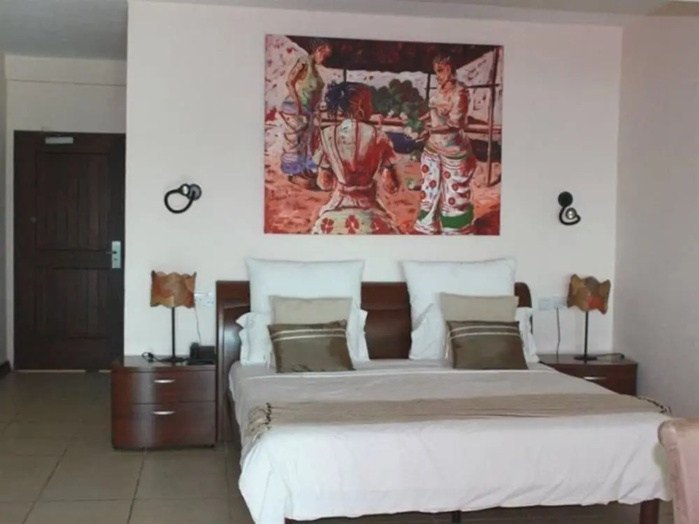 Bahari Dhow Beach Villas