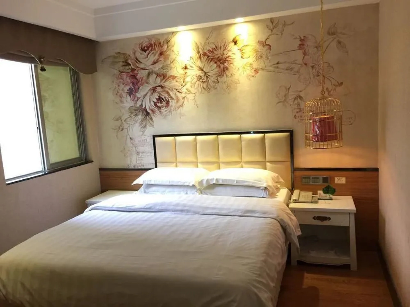 Hezhou Joy City Hotel