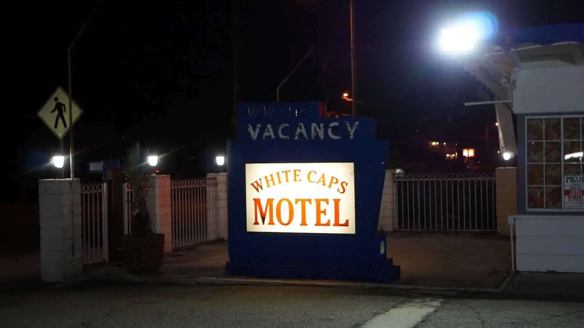 White Caps Motel