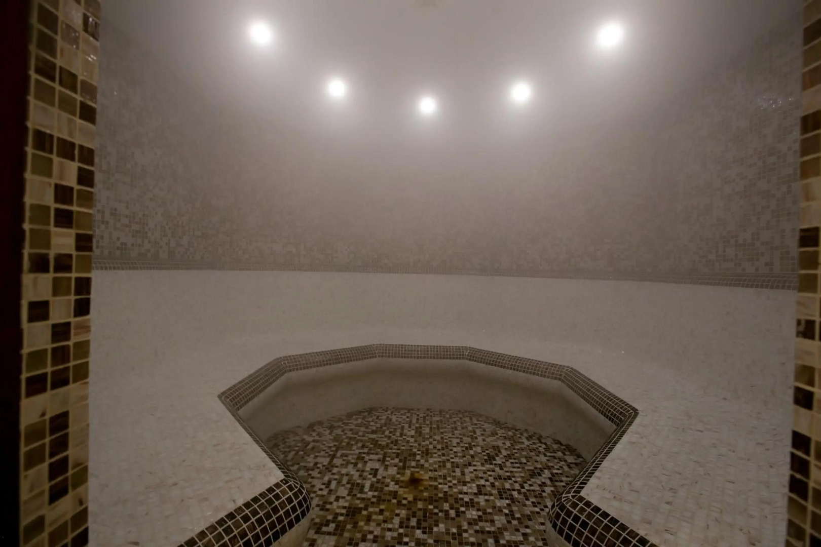 Royal Grand Hotel and Spa - All Inclusive