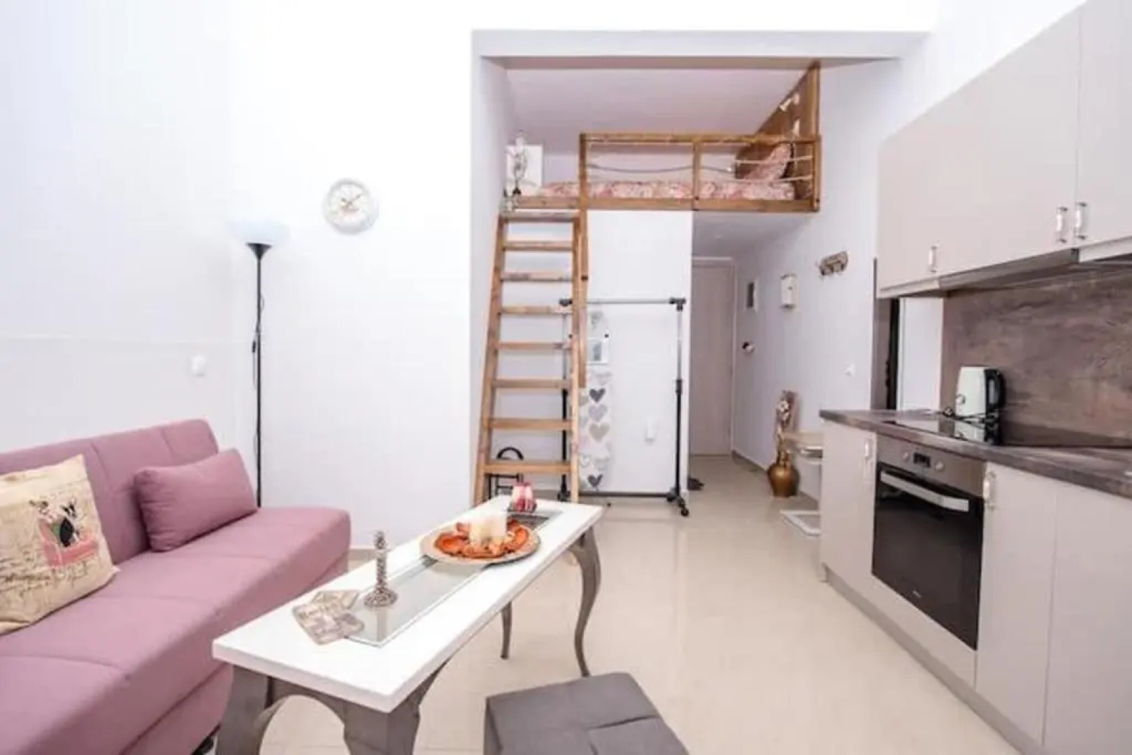 Eliora Studio & Aelia Apartment