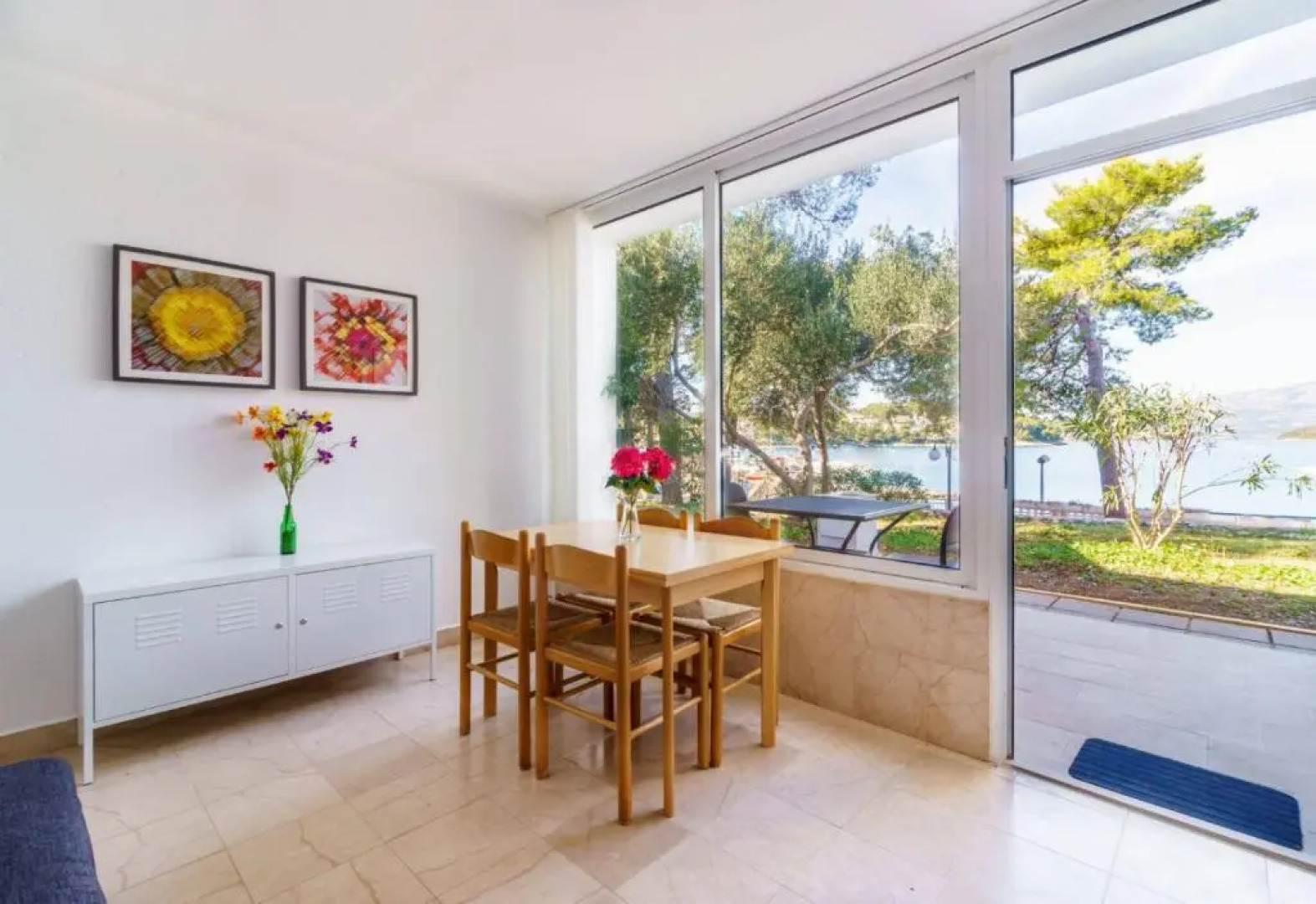 Apartment A2 - Prvi zal