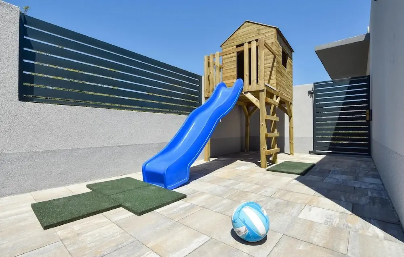 Beautiful Home in Split With 4 Bedrooms, Wifi and Outdoor Swimming Pool