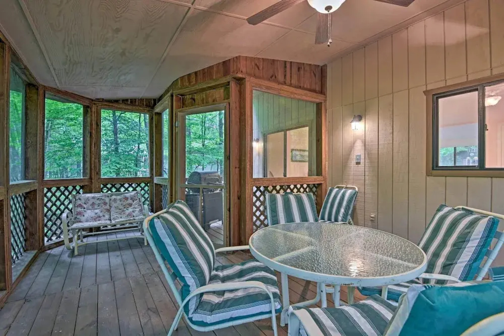 Deck & Fire Pit: Pocono Lake Home Near Skiing!