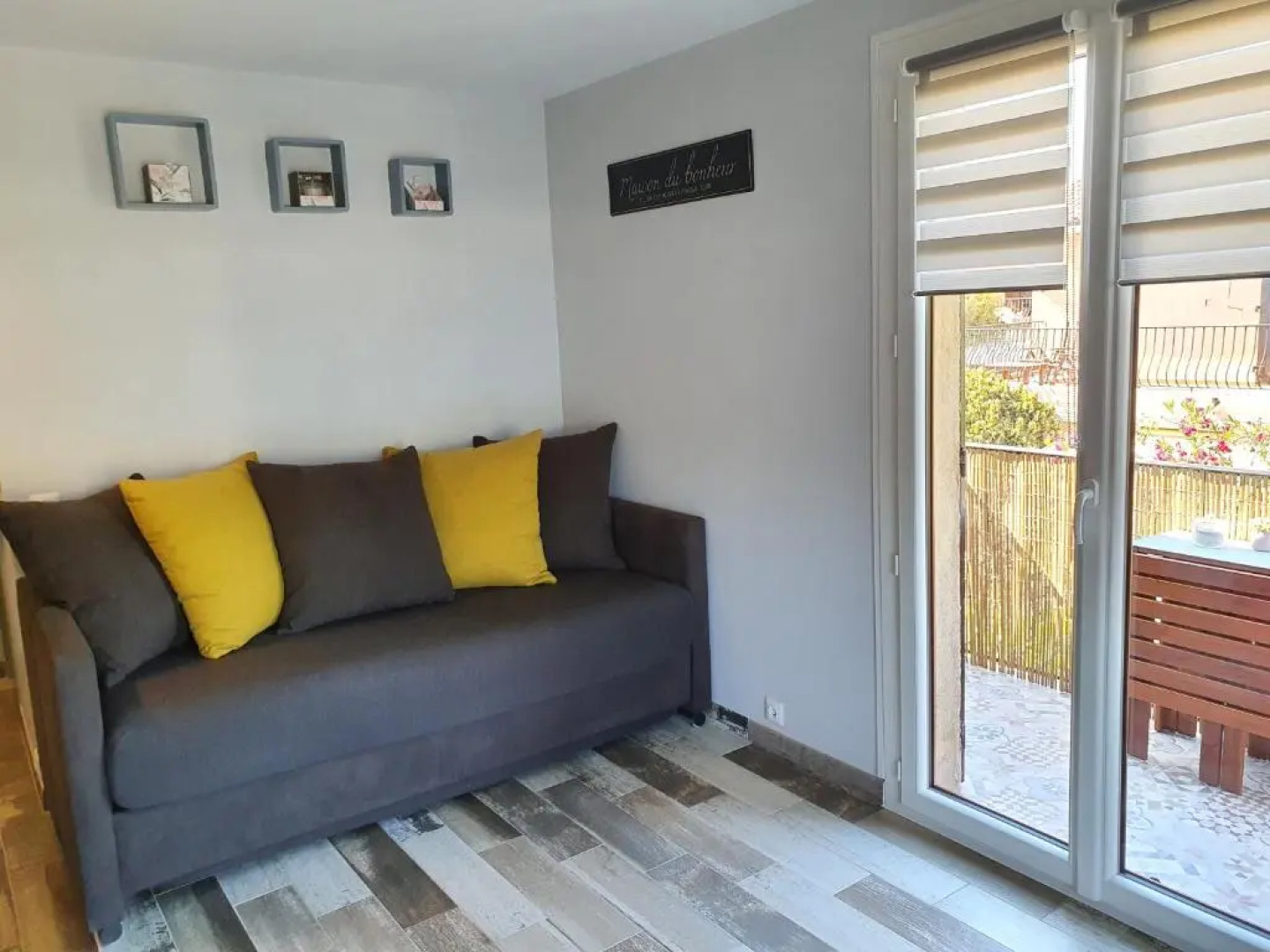 Studio accès direct à la plage