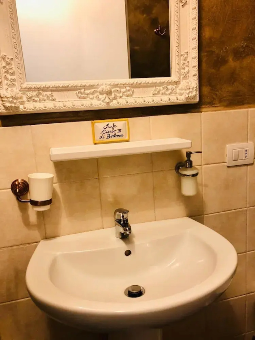 Residenza Carlo III di Borbone