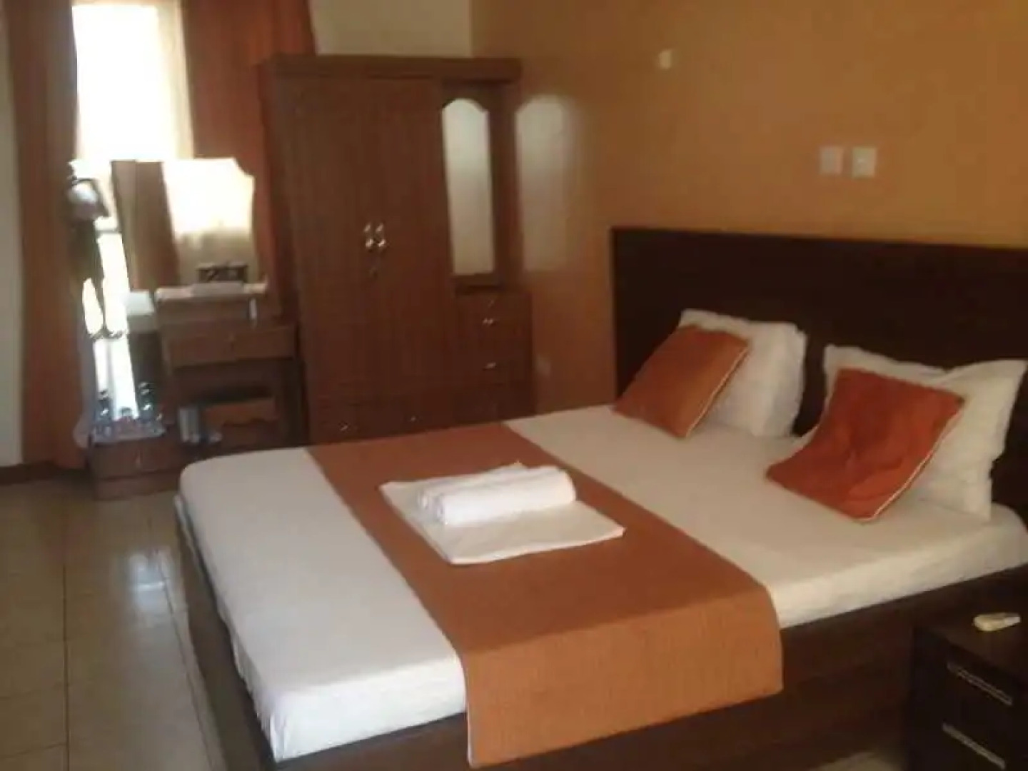 Halgan Villas Palace