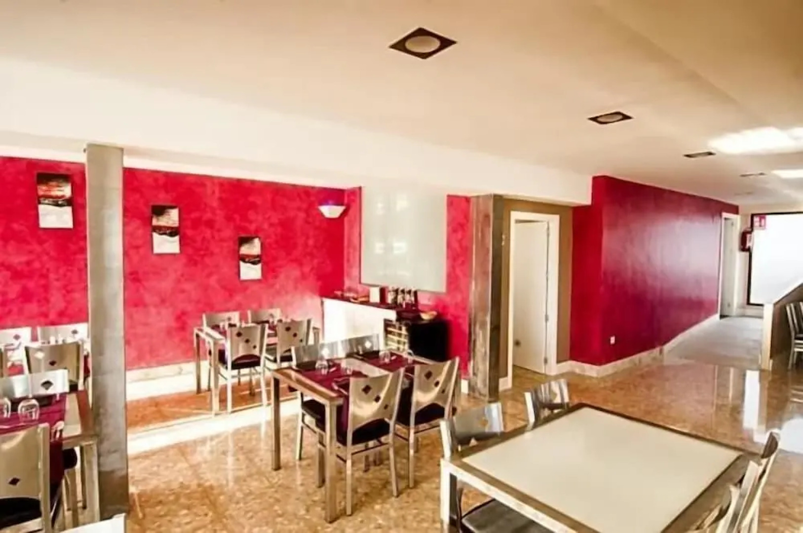 Hostal  Catedritos Ibéricos A-5 KM 154