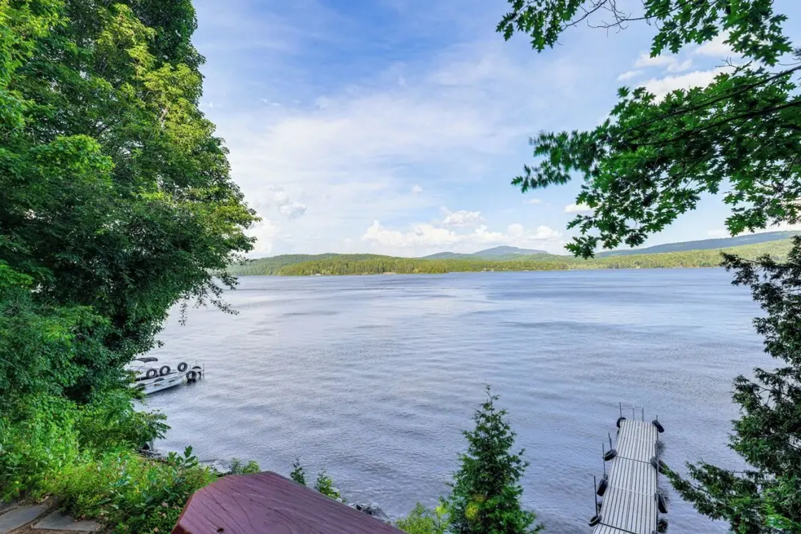 'sweet Serenity' Schroon Lake Family Retreat!