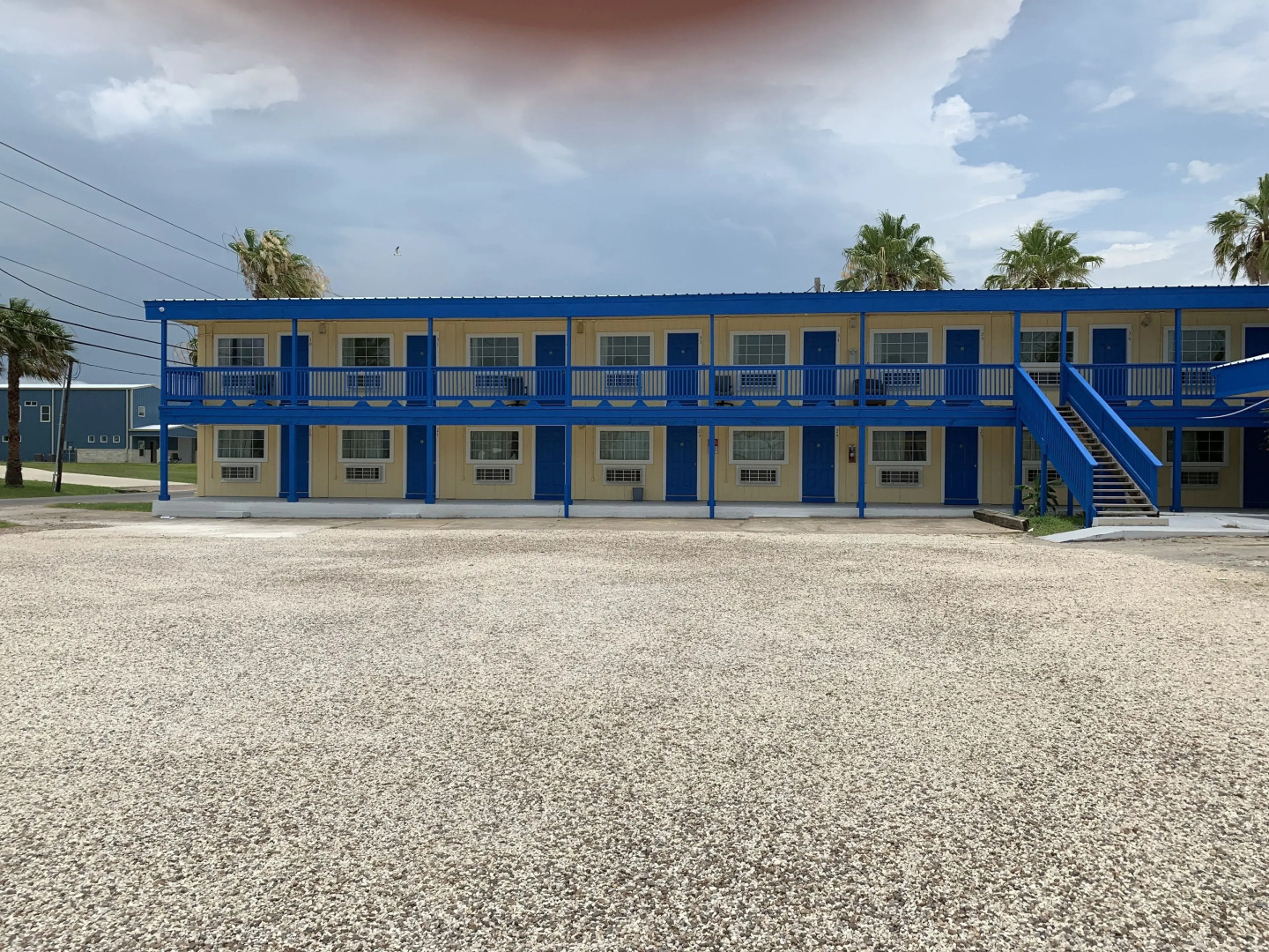 American Inn And Suites