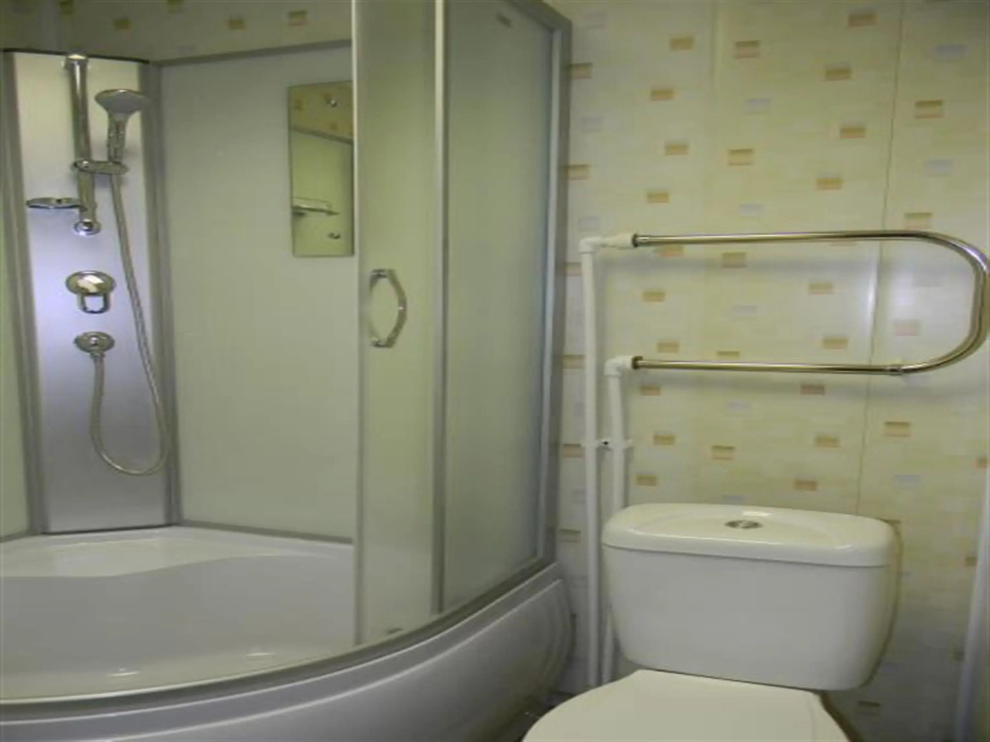Hostel Avita III