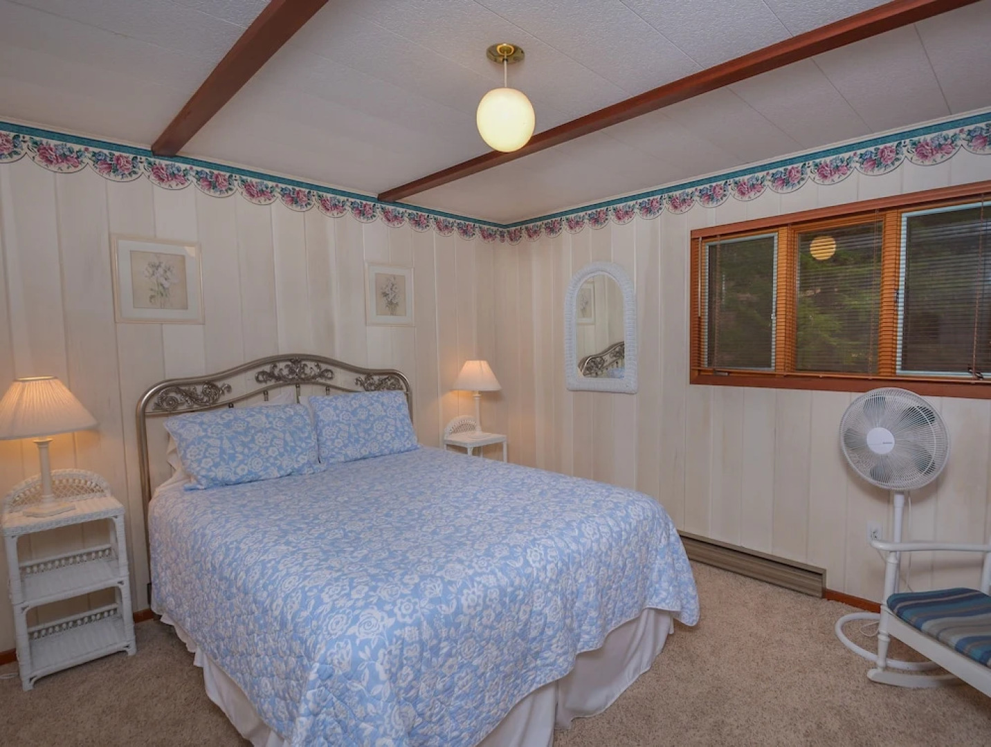 Our Golden Retreat 5 Bedroom House