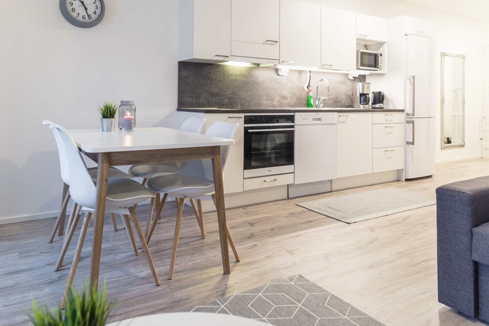 SSA Spot spacy 2-room apt ID 5003B5