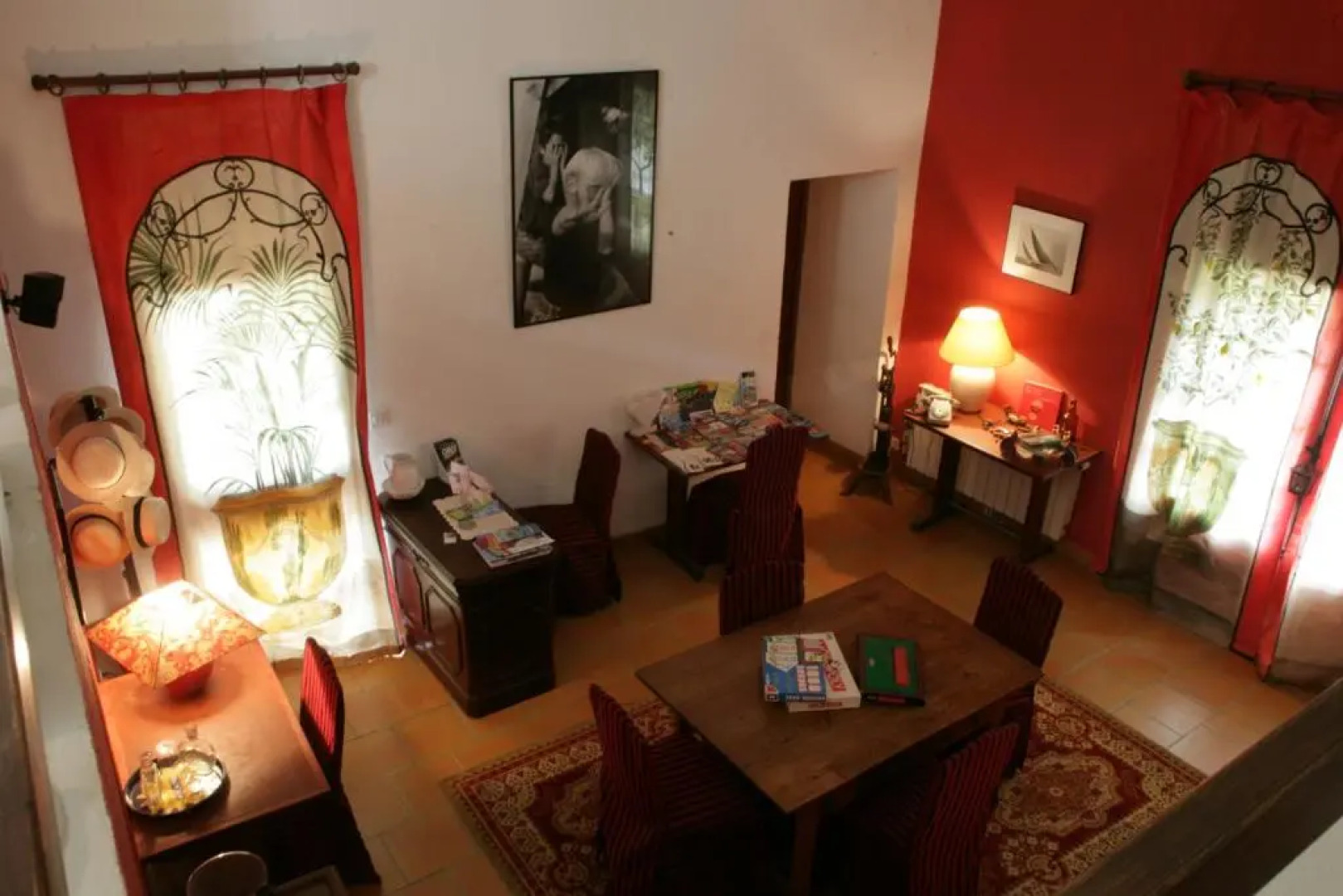 Le Mas Des Pots Rouges