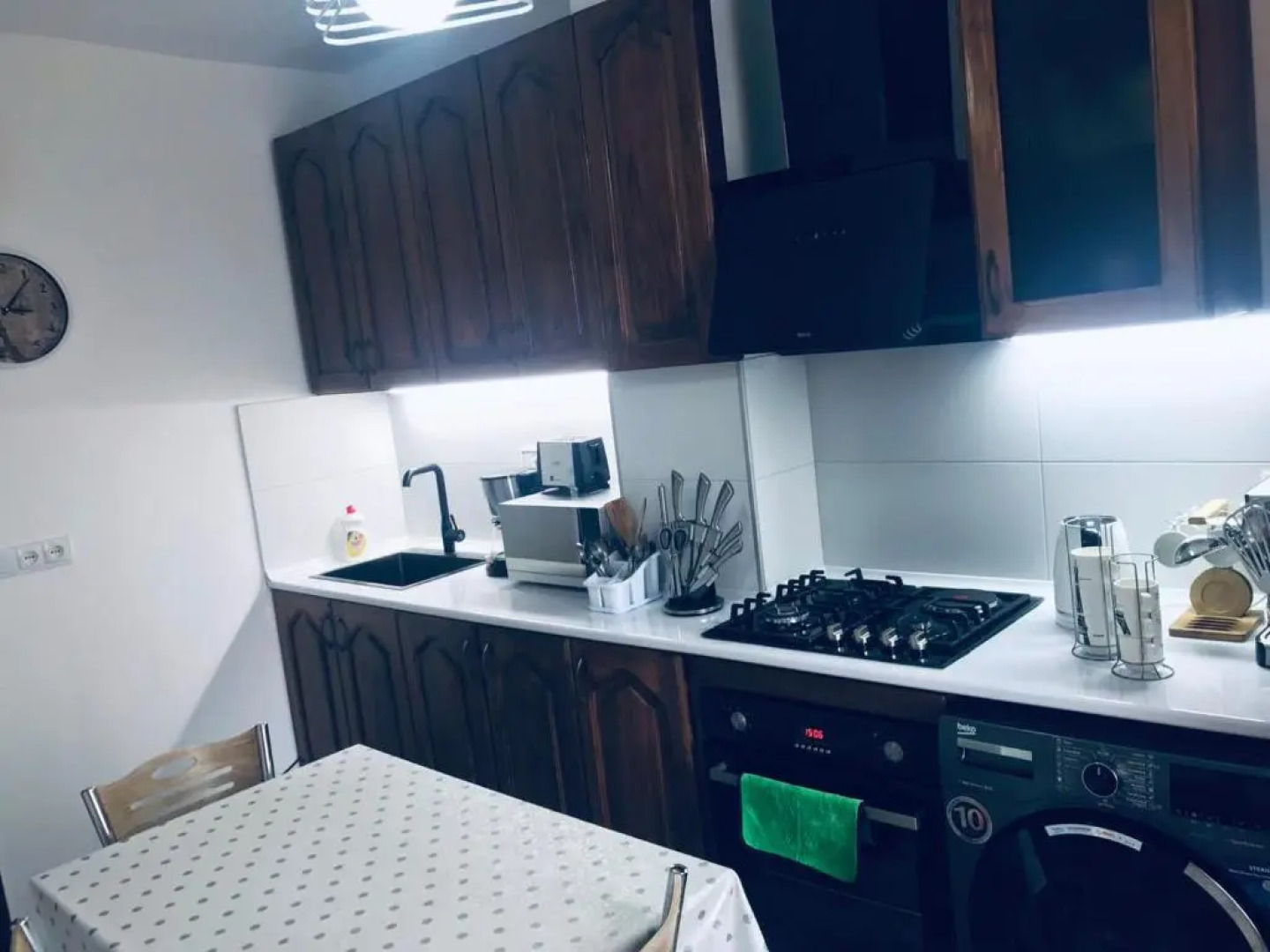 On Khimshiashvili Apartment