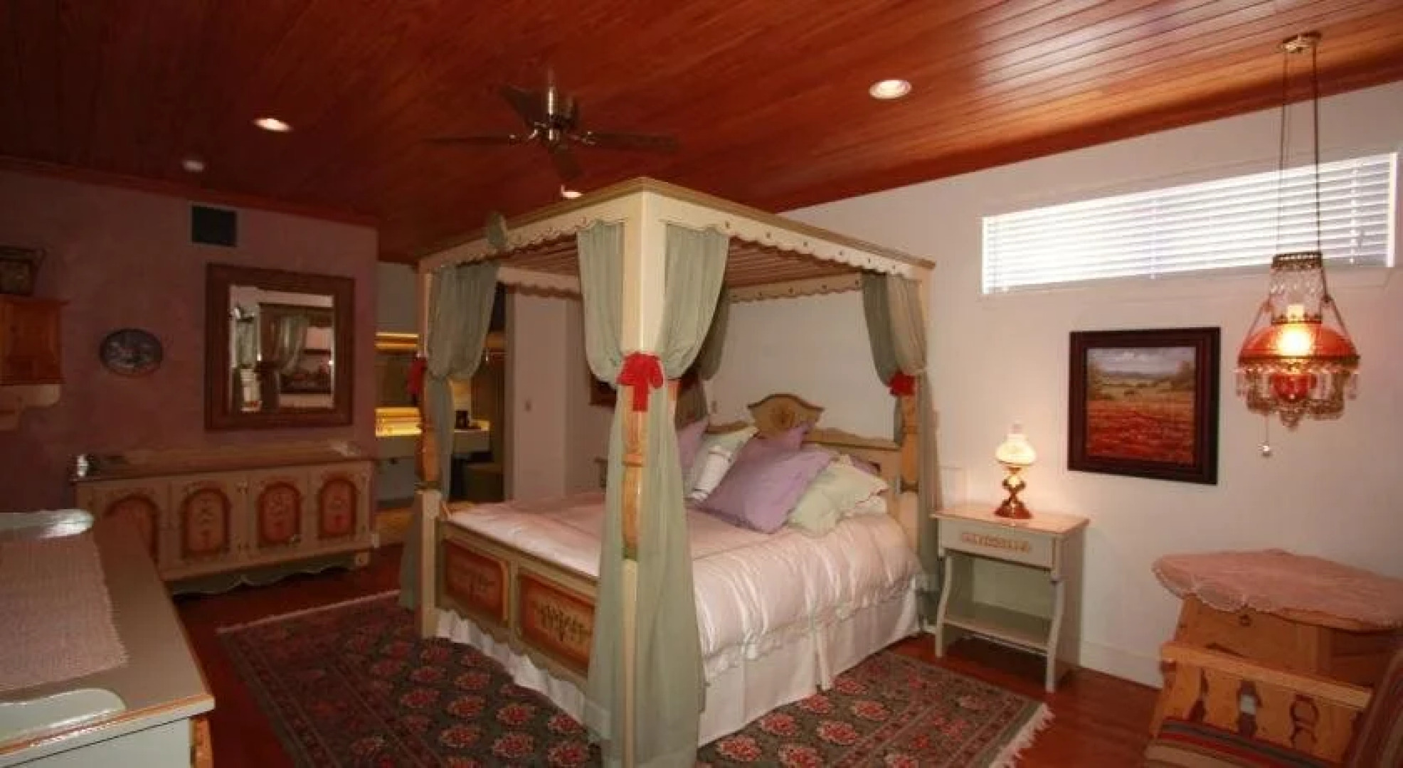 Friedhelms Bavarian Inn