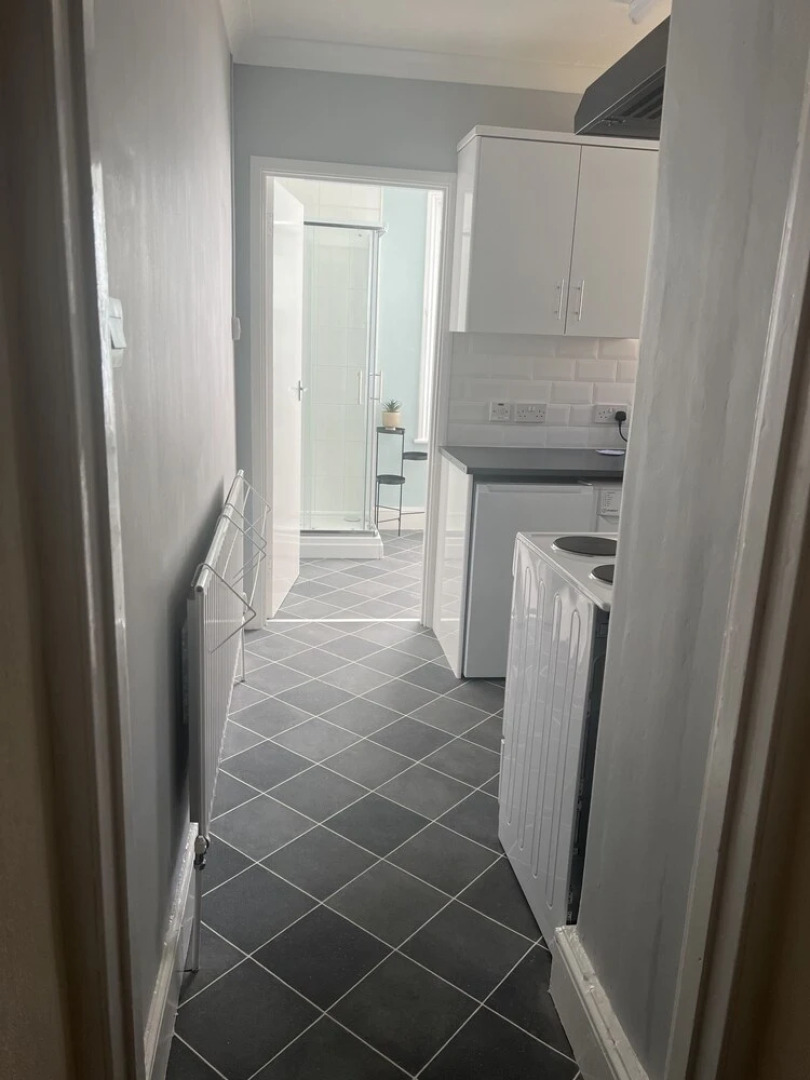 Spacious 1-bed Apartment in the Heart of Herne Bay