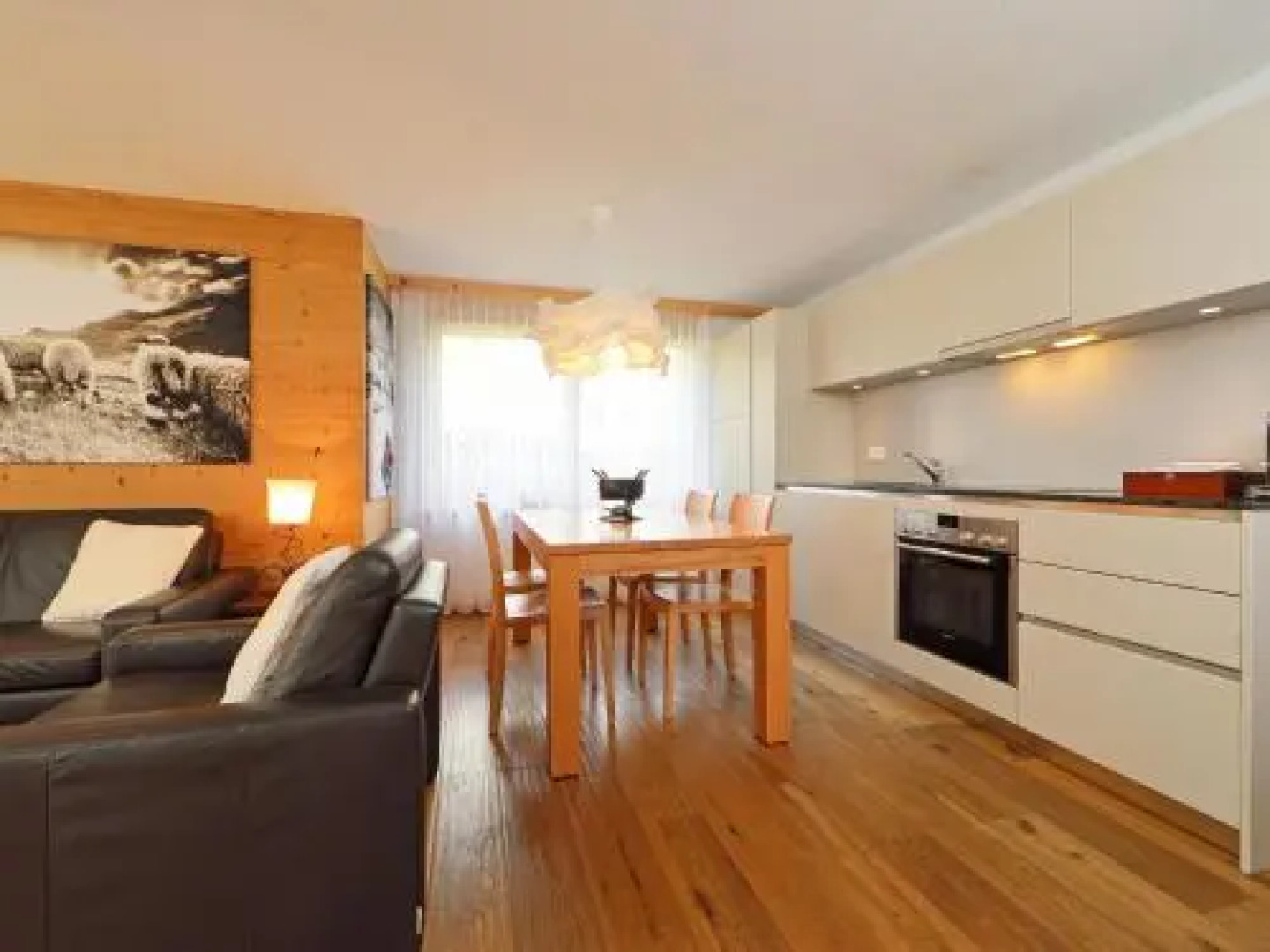 Apartment Happy Lily