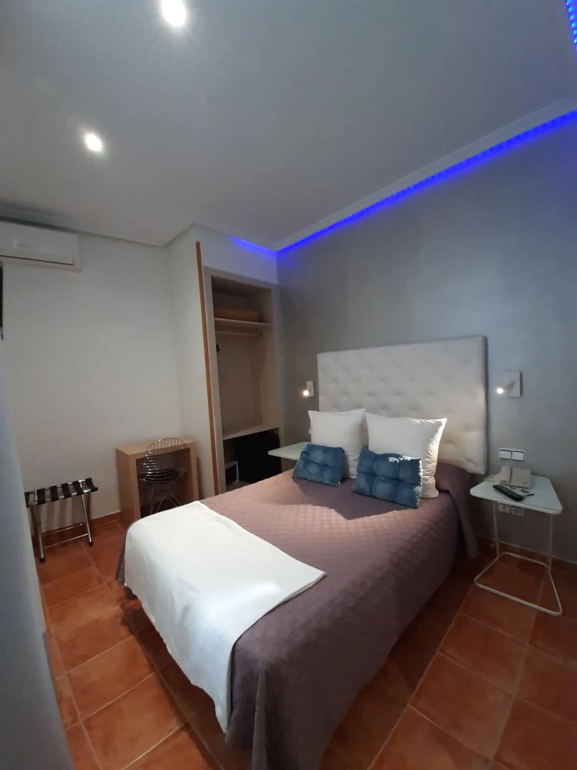 Hostal Las Fuentes - Adults Only